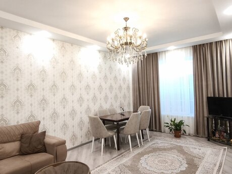 5 otaqlı həyət evi/bağ evi - Keşlə q. - 160 m²