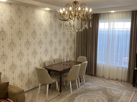 5 otaqlı həyət evi/bağ evi - Keşlə q. - 160 m²