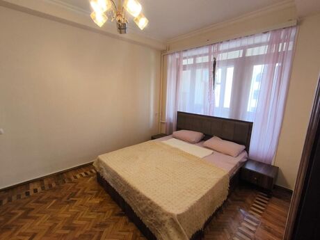 3 otaqlı köhnə tikili - 28 May m. - 100 m²