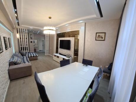 Elan №6060735 - Bakı, Şah İsmayıl Xətai m., 3 otaqlı, 120 m², 3/18 mərtəbə