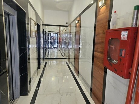 5 otaqlı yeni tikili - Şah İsmayıl Xətai m. - 226 m²