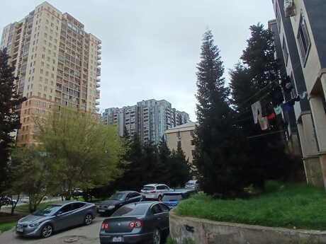 Elan №6060778 - Bakı, İnşaatçılar m., 3 otaqlı, 70 m², 2/5 mərtəbə