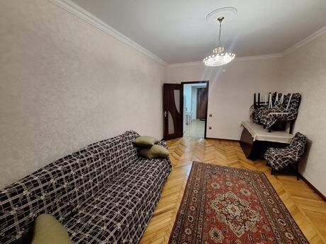 2 otaqlı köhnə tikili - Elmlər Akademiyası m. - 50 m²
