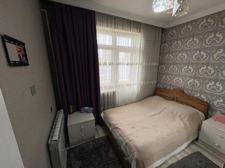 5 otaqlı köhnə tikili - Neftçilər m. - 100 m²