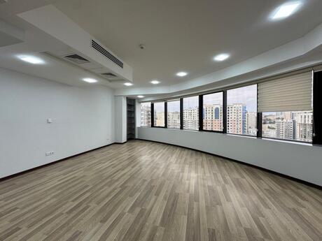 Объявление №6060883 - Баку, м. Гянджлик, 5-комн., 232 м²