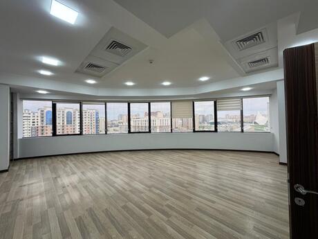 5-комн. офис - м. Гянджлик - 232 м²