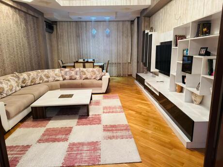 Объявление №6060945 - Баку, пос. 8-й километр, 3-комн., 135 м², 14/18 этаж