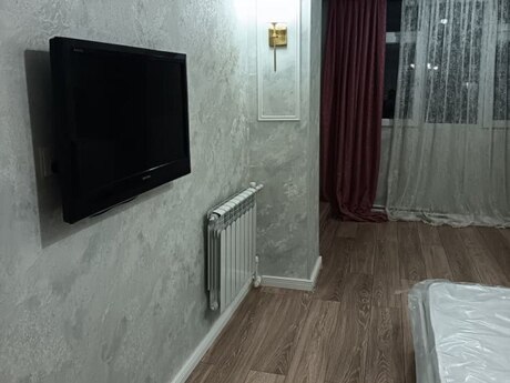 3 otaqlı köhnə tikili - Elmlər Akademiyası m. - 85 m²