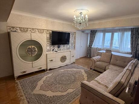 3 otaqlı köhnə tikili - Elmlər Akademiyası m. - 85 m²