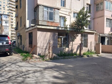1 otaqlı köhnə tikili - İnşaatçılar m. - 54 m²