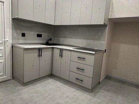 5-комн. офис - м. Элмляр Академиясы - 120 м²