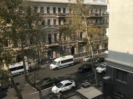 Elan №6061023 - Bakı, Sahil m., 3 otaqlı, 100 m², 3/4 mərtəbə