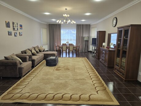 3 otaqlı həyət evi/bağ evi - Şamaxı - 160 m²