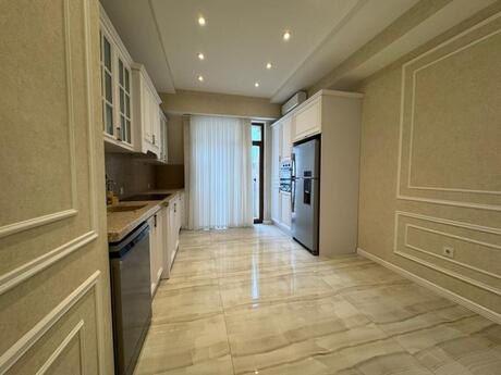 5-комн. офис - пос. Аг шехер - 230 м²