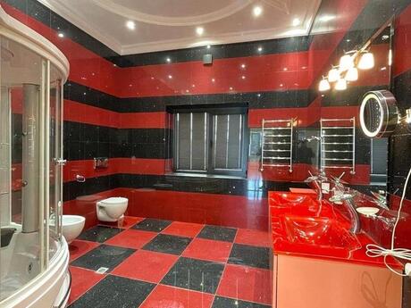10 otaqlı həyət evi/bağ evi - Elmlər Akademiyası m. - 522 m²