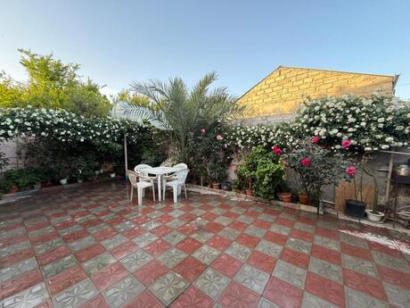 3 otaqlı həyət evi/bağ evi - Hövsan q. - 65 m²