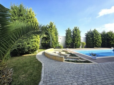 5 otaqlı həyət evi/bağ evi - Mərdəkan q. - 400 m²