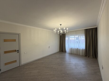 3 otaqlı köhnə tikili - Şah İsmayıl Xətai m. - 85 m²