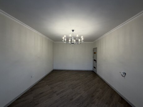 3 otaqlı köhnə tikili - Şah İsmayıl Xətai m. - 85 m²