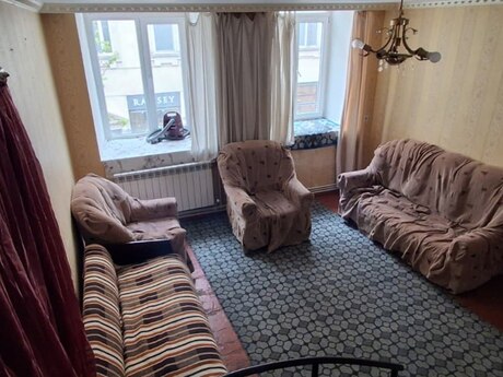 2 otaqlı köhnə tikili - Sahil m. - 42 m²