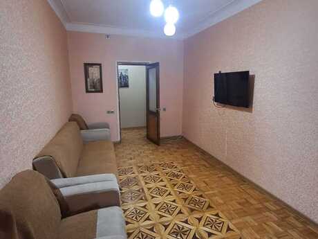 3 otaqlı köhnə tikili - Elmlər Akademiyası m. - 100 m²