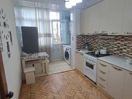 3 otaqlı köhnə tikili - Elmlər Akademiyası m. - 100 m²