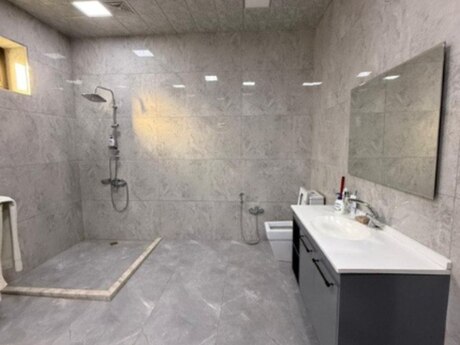 5 otaqlı həyət evi/bağ evi - Novxanı q. - 200 m²