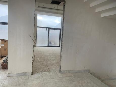 Həyət evi/Bağ evi - Novxanı q. - 450 m²