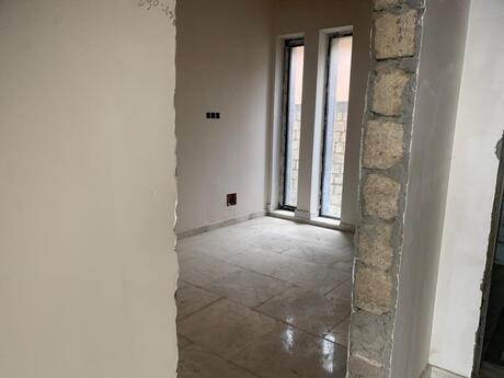 Həyət evi/Bağ evi - Novxanı q. - 450 m²