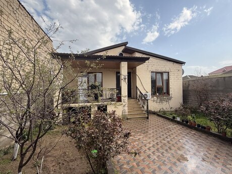 3 otaqlı həyət evi/bağ evi - Yeni Suraxanı q. - 160 m²