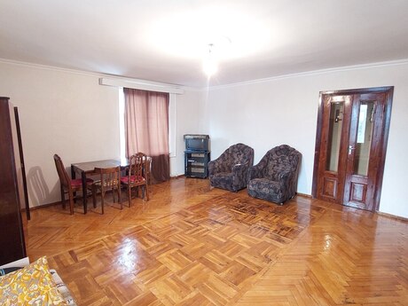 2 otaqlı köhnə tikili - Neftçilər m. - 55 m²
