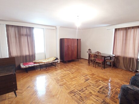 Объявление №6061273 - Баку, м. Нефтчиляр, 2-комн., 55 м², 3/5 этаж