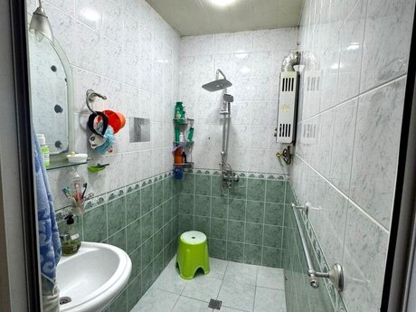 3 otaqlı köhnə tikili - Gənclik m. - 90 m²