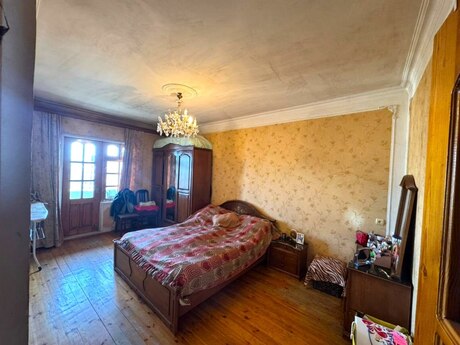 3 otaqlı köhnə tikili - Gənclik m. - 90 m²