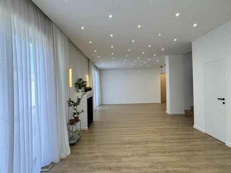 8 otaqlı həyət evi/bağ evi - Sumqayıt - 350 m²