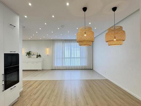 8 otaqlı həyət evi/bağ evi - Sumqayıt - 350 m²