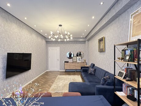 3-комн. новостройка - м. Иншаатчылар - 95 м²