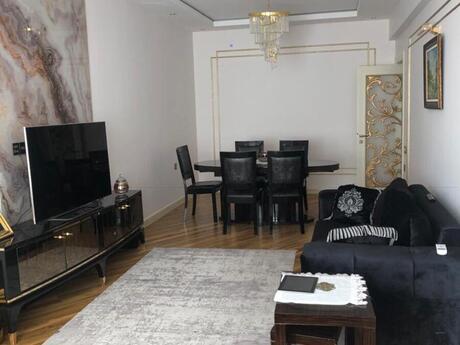 3 otaqlı yeni tikili - Şah İsmayıl Xətai m. - 141 m²