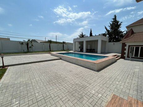 5 otaqlı həyət evi/bağ evi - Mərdəkan q. - 400 m²