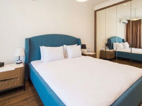 5 otaqlı həyət evi/bağ evi - Sea Breeze q. - 300 m²