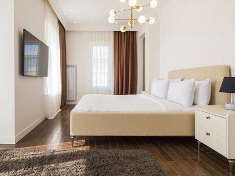 5 otaqlı həyət evi/bağ evi - Sea Breeze q. - 300 m²