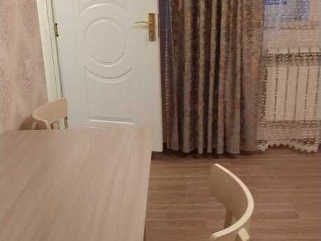 1 otaqlı həyət evi/bağ evi - Elmlər Akademiyası m. - 40 m²