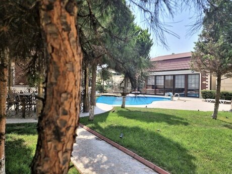 6 otaqlı həyət evi/bağ evi - Bilgəh q. - 550 m²
