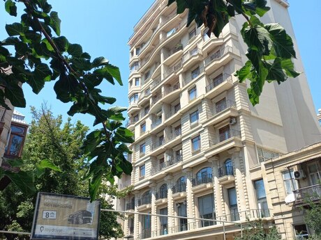 4 otaqlı yeni tikili - İçəri Şəhər m. - 204 m²