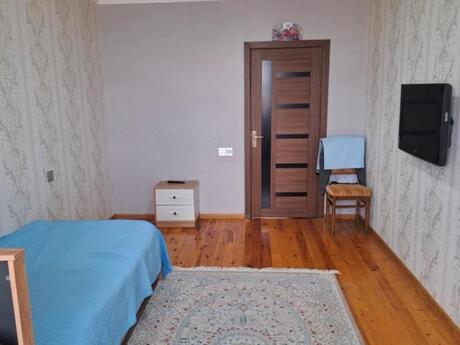 5 otaqlı köhnə tikili - Gəncə - 112 m²