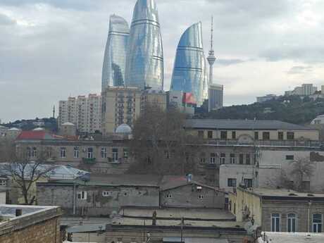 4 otaqlı köhnə tikili - İçəri Şəhər m. - 118 m²