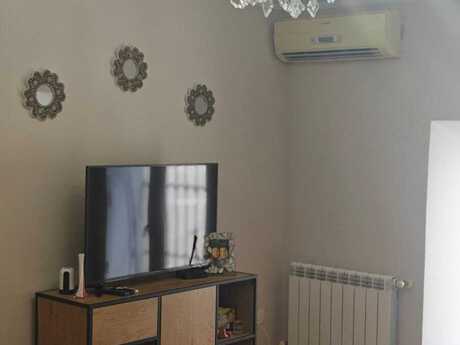 4 otaqlı köhnə tikili - İçəri Şəhər m. - 118 m²