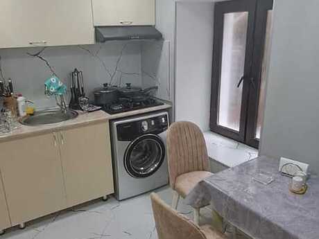 1 otaqlı köhnə tikili - Sahil m. - 30 m²