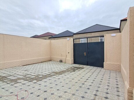 3 otaqlı həyət evi/bağ evi - Saray q. - 85 m²