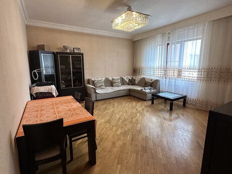 3-комн. новостройка - м. Шах Исмаил Хатаи - 135 м²